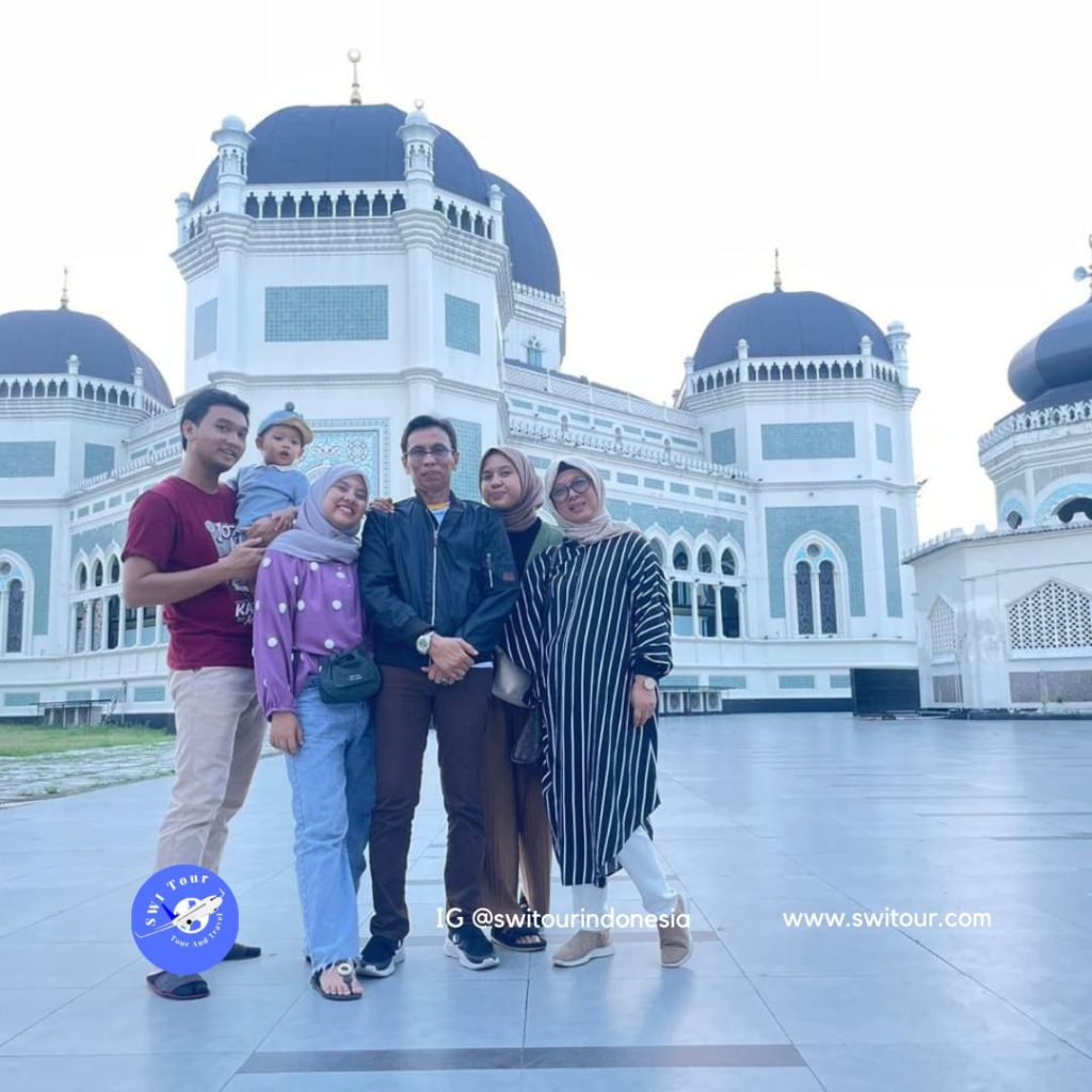 Medan Holiday