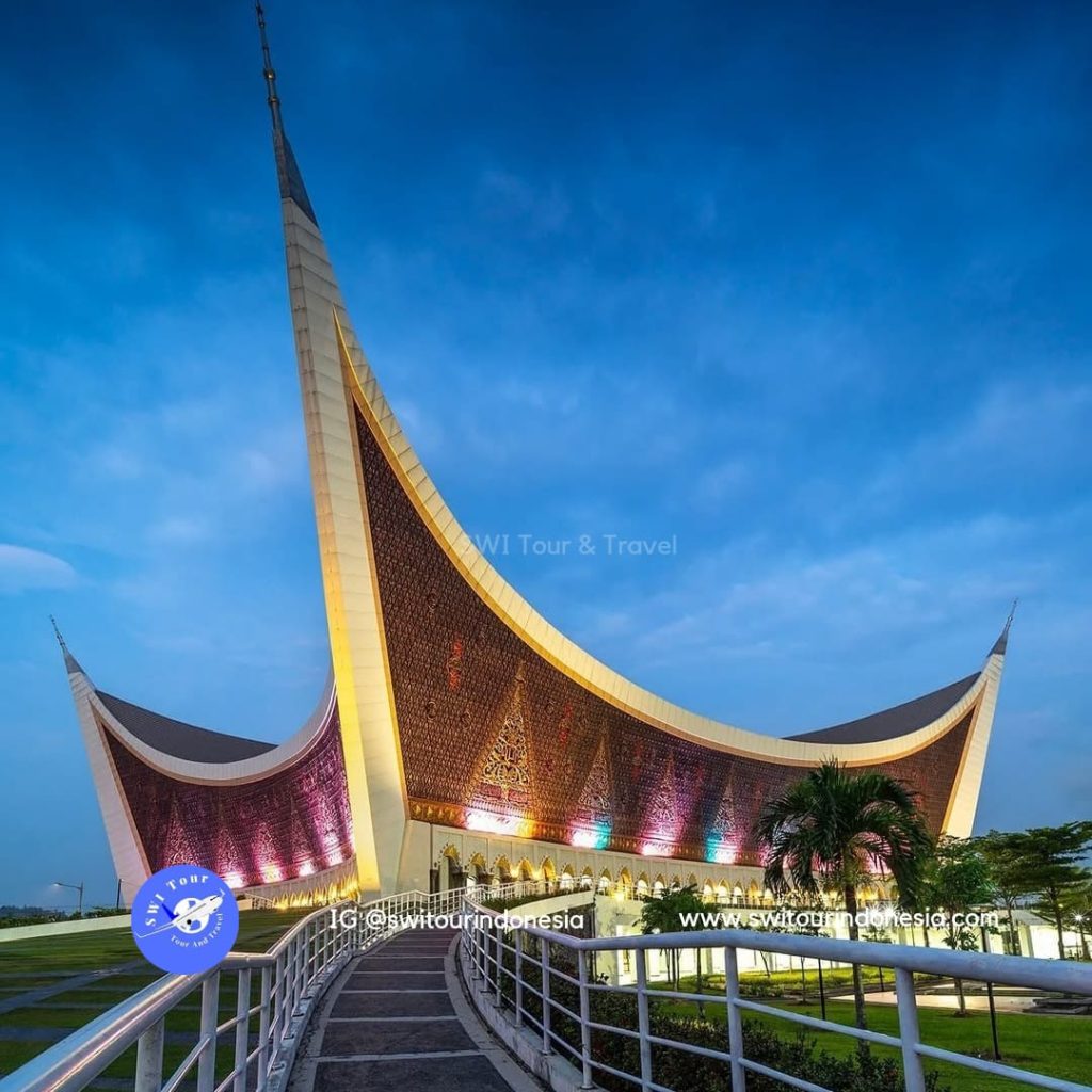 West Sumatra Vacation Package