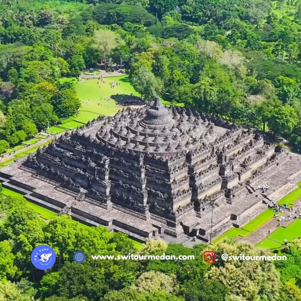 Borobudur Tour