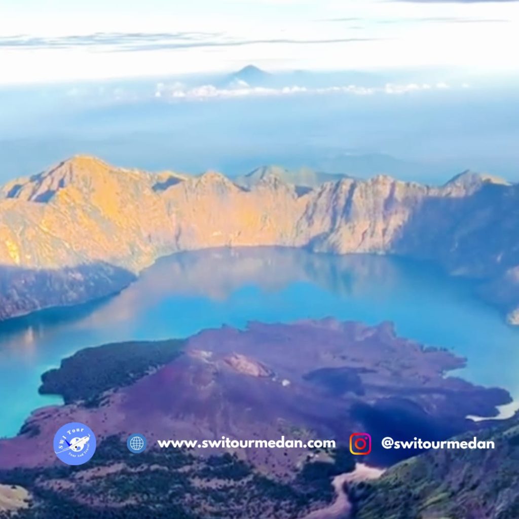 Mount Rinjani Sunrise Hike